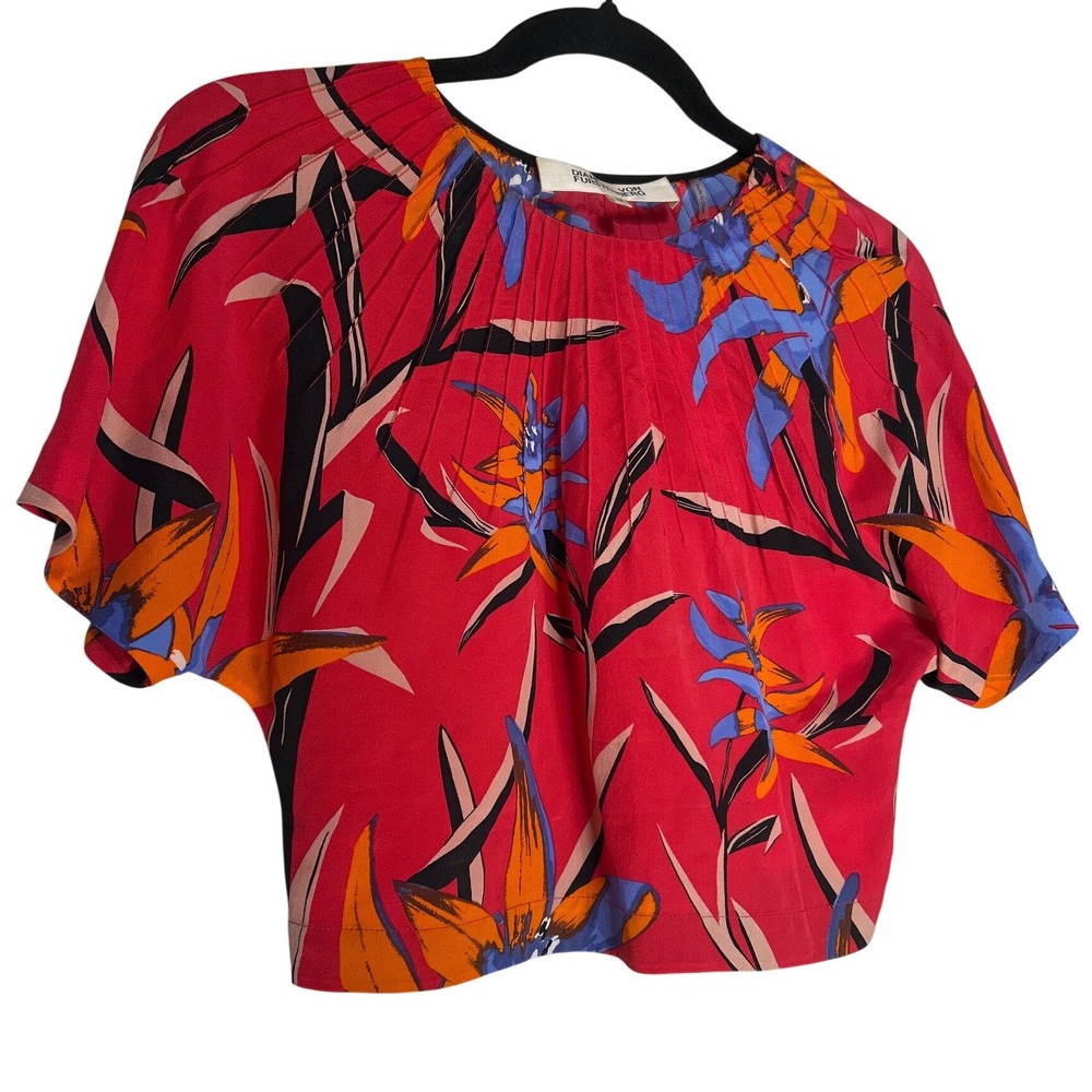 Diane von Furstenberg Pin Tuck Pleated Top Red Floral 100% Silk XS Retail $248